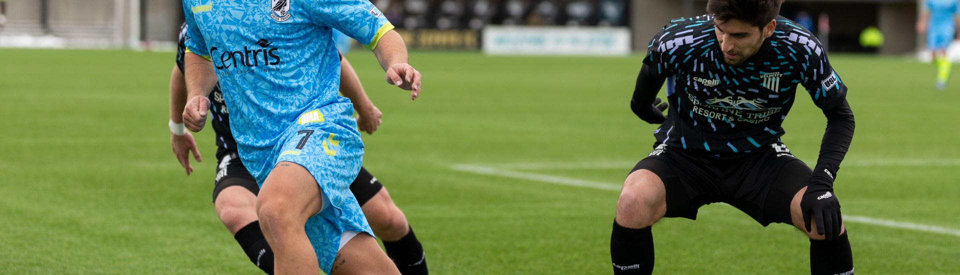 Adrian Billhardt dribbling against Spokane Velocity FC